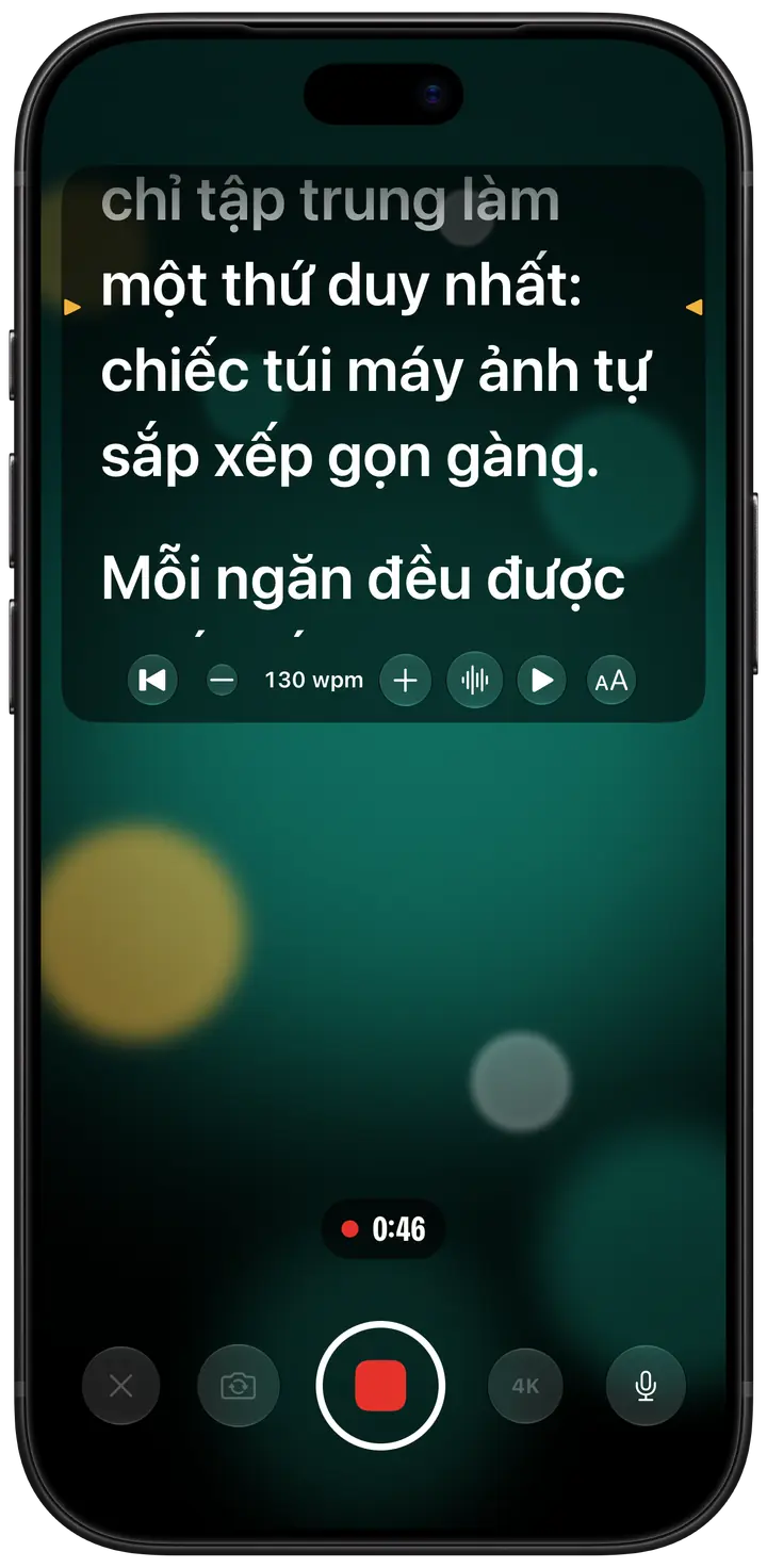 Eyeline đang quay trên iPhone: kịch bản chạy trong khung ở đầu màn hình, ngay dưới camera, với dấu màu hổ phách ở hai bên dòng cần đọc, phía trên đồng hồ thời gian quay và nút quay.